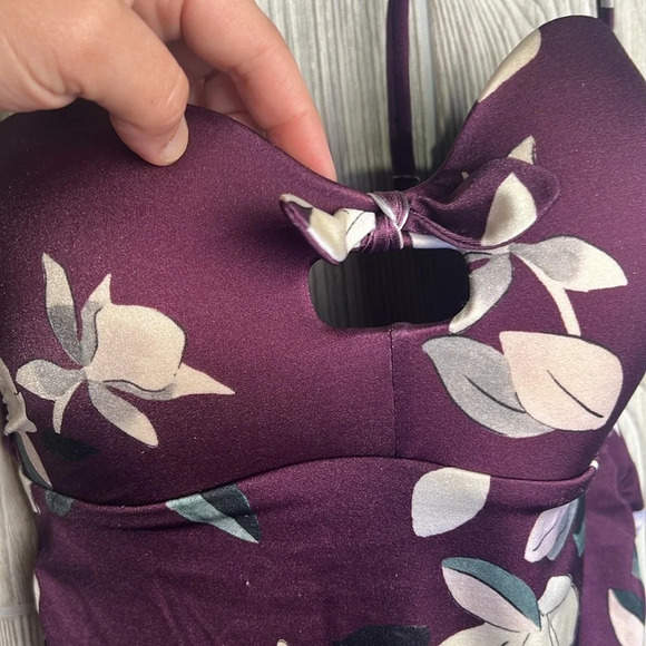 Women Athleta swimming top size small - Picture 3 of 6